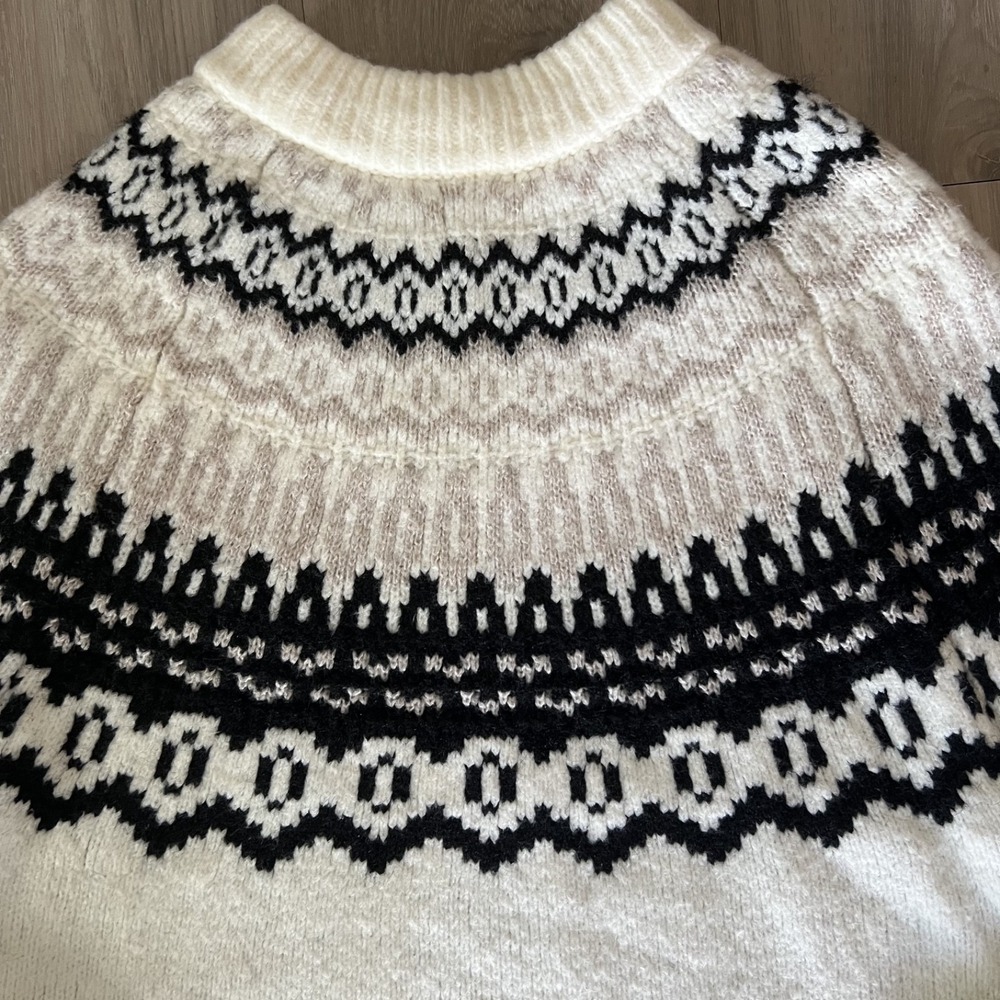 Women's Crewneck Pullover Sweater - Universal Thread Cream Fairisle S - Picture 7 of 9